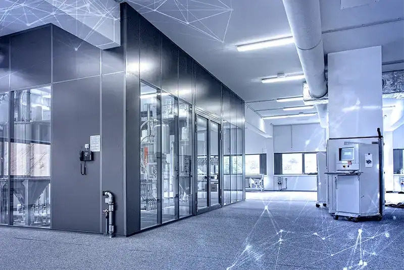 Produktionsbereich mit Anlagen für additive Fertigung